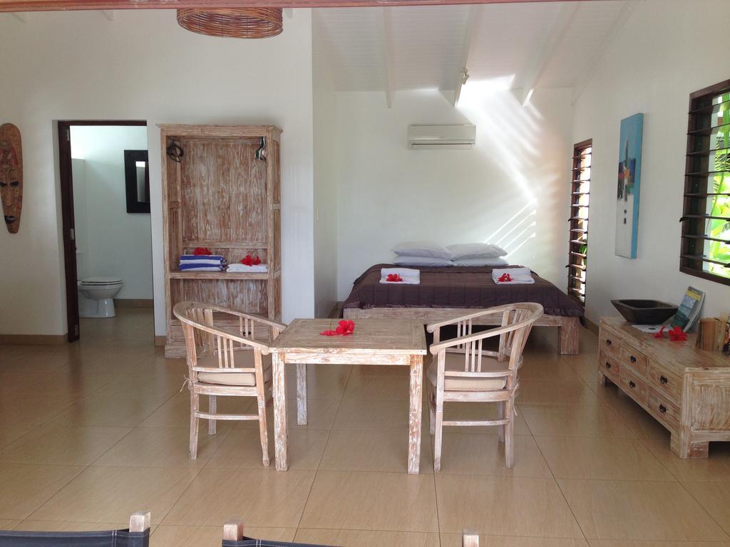 Angelfish Cove Villas Port Vila Esterno foto